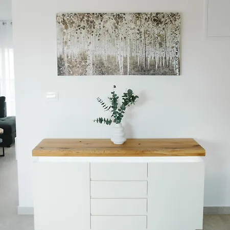 Castellano Apartman *